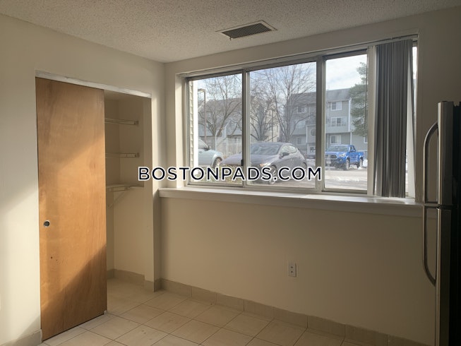 Boston - $3,100 /mo