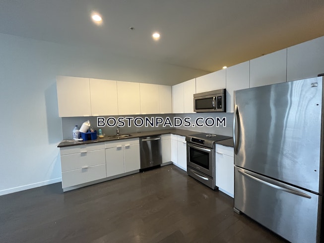 Boston - $4,154 /mo