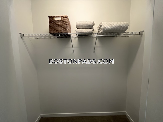 Boston - $4,759 /mo