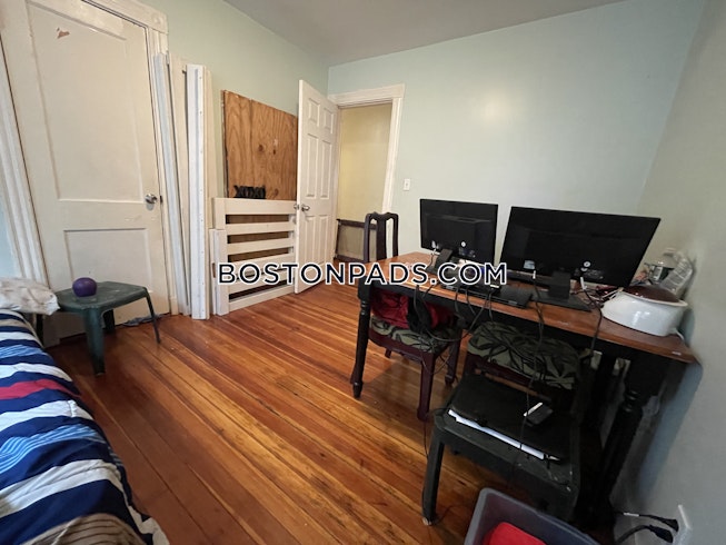 Boston - $3,600 /mo