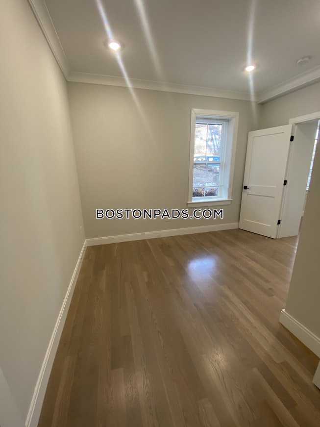 Boston - $3,950 /mo