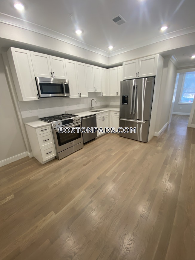 Boston - $3,950 /mo