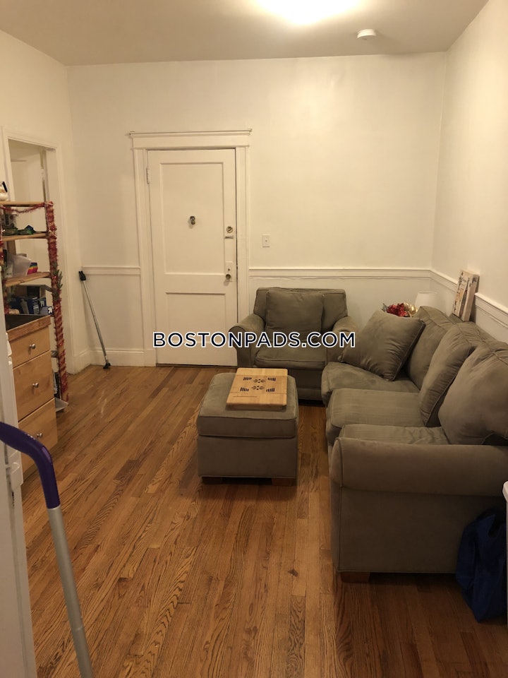 allston-apartment-for-rent-2-bedrooms-1-bath-boston-3050-4571435 