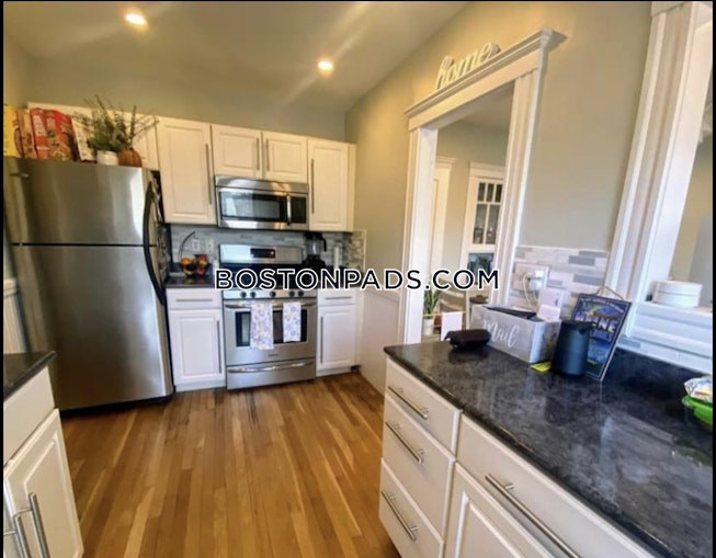 Boston - $2,595 /mo