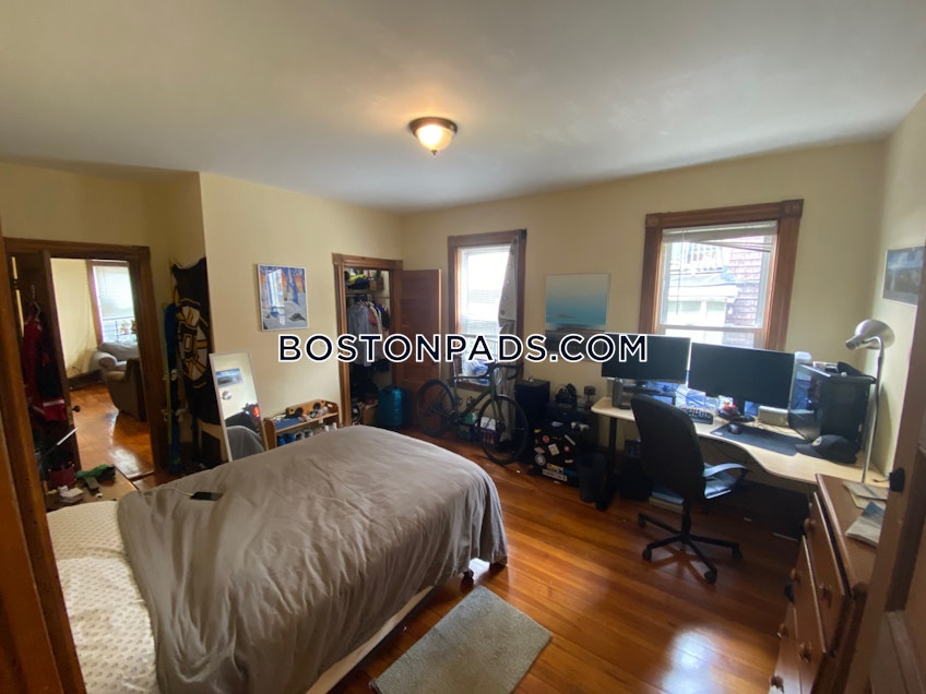 Roxbury Crossing - $7,450 /month