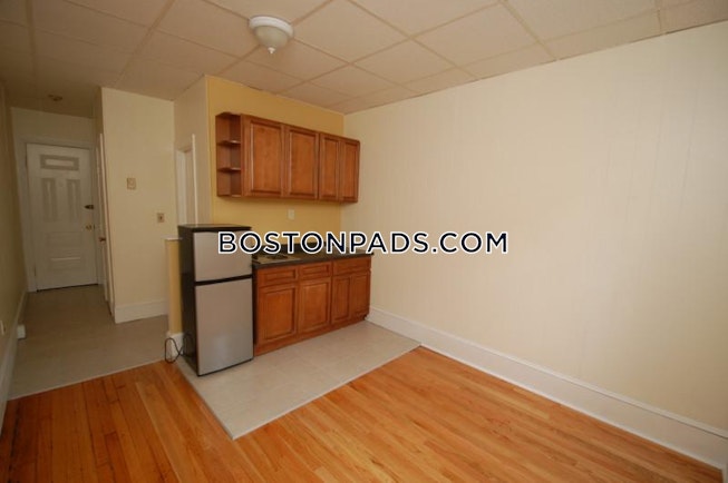 Boston - $1,695 /mo