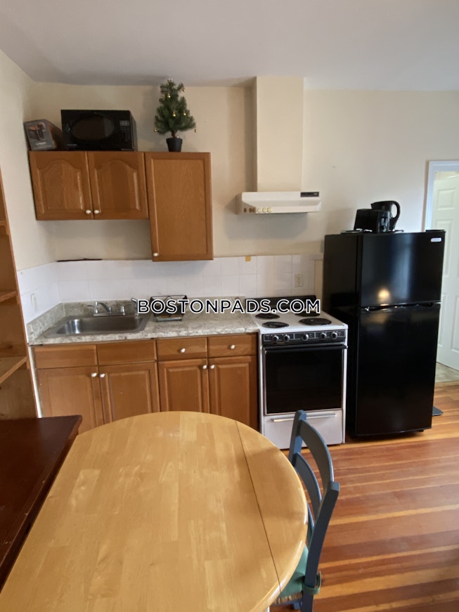 Cambridge - $2,000 /mo