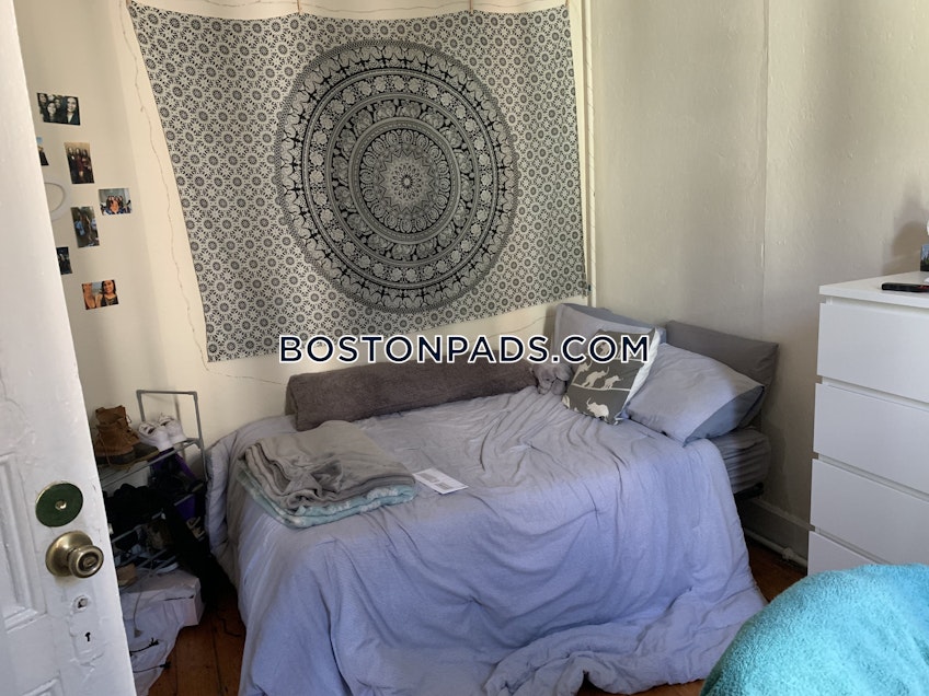 Boston - $5,200 /month