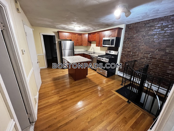 east-boston-apartment-for-rent-3-bedrooms-1-bath-boston-3000-4633002 