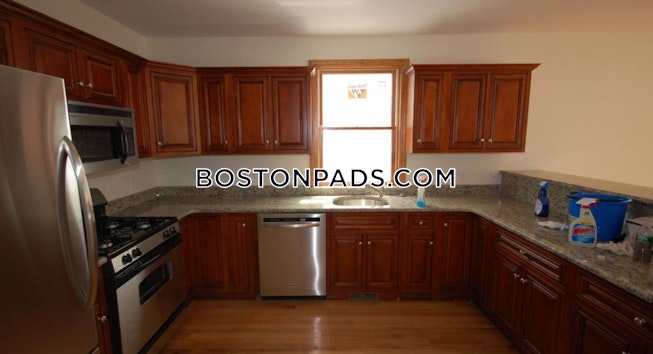 Boston - $5,200 /mo