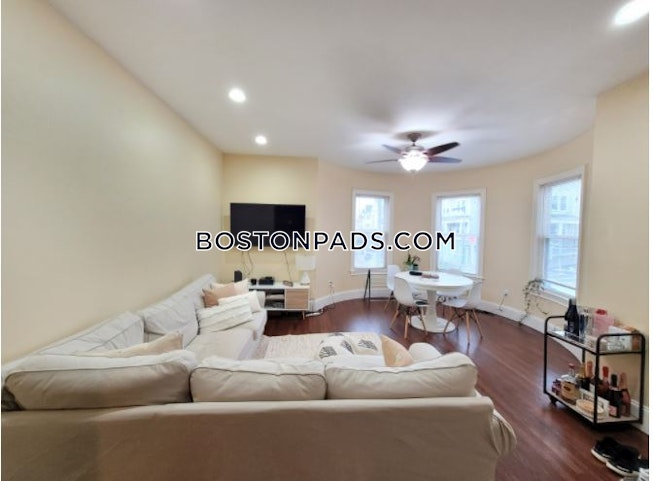 Boston - $6,710 /mo