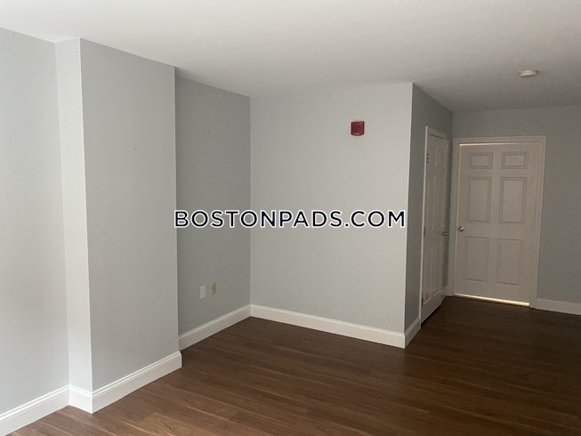 Boston - $3,751 /mo