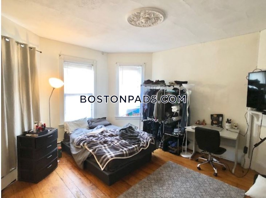 Boston - $4,200 /month