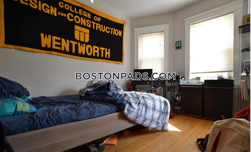 Boston - $4,250 /month