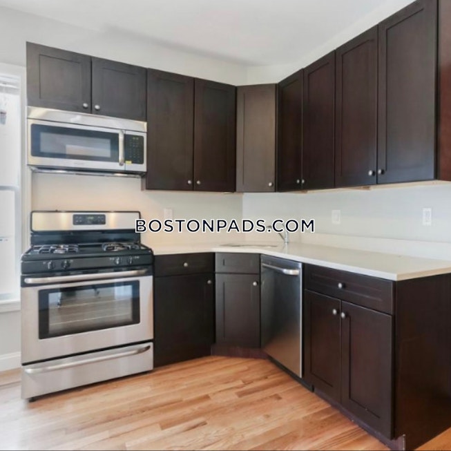 Boston - $3,100 /mo