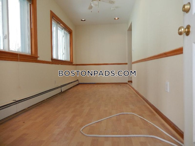 Boston - $3,000 /mo