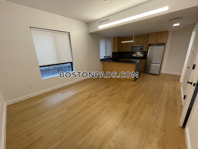 Boston - $4,500 /mo