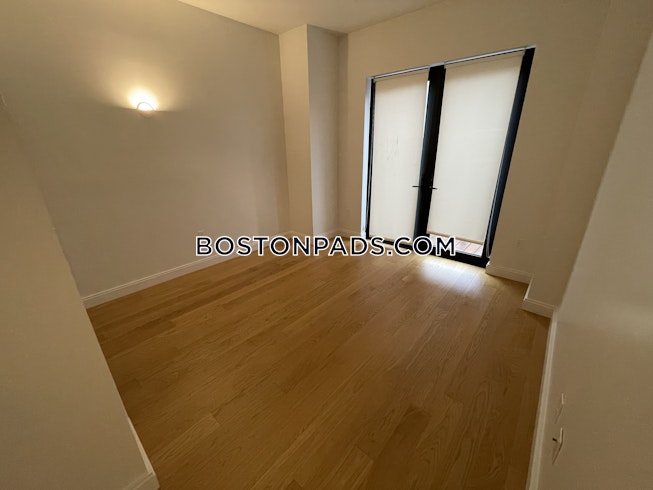 Boston - $4,500 /mo