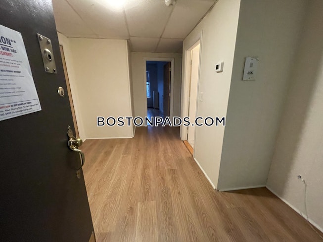 Boston - $3,375 /mo