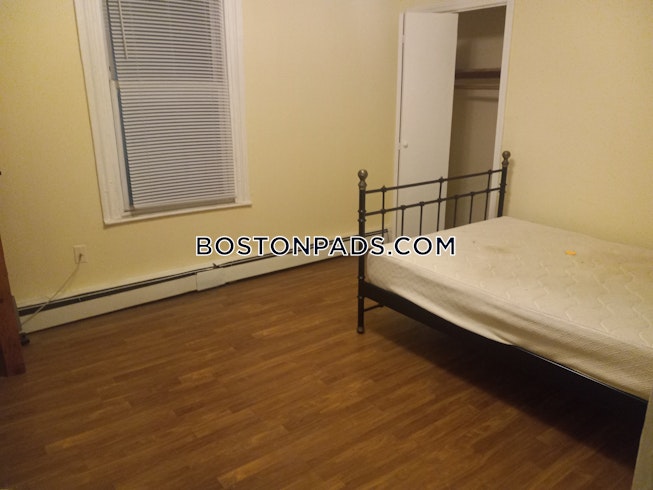 Somerville - $2,450 /mo