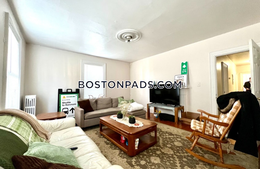 Boston - $3,600 /month