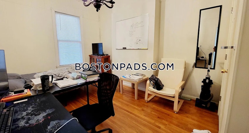 Boston - $5,400 /month