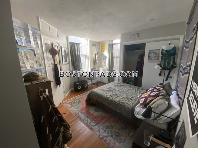 Brookline - $3,800 /mo