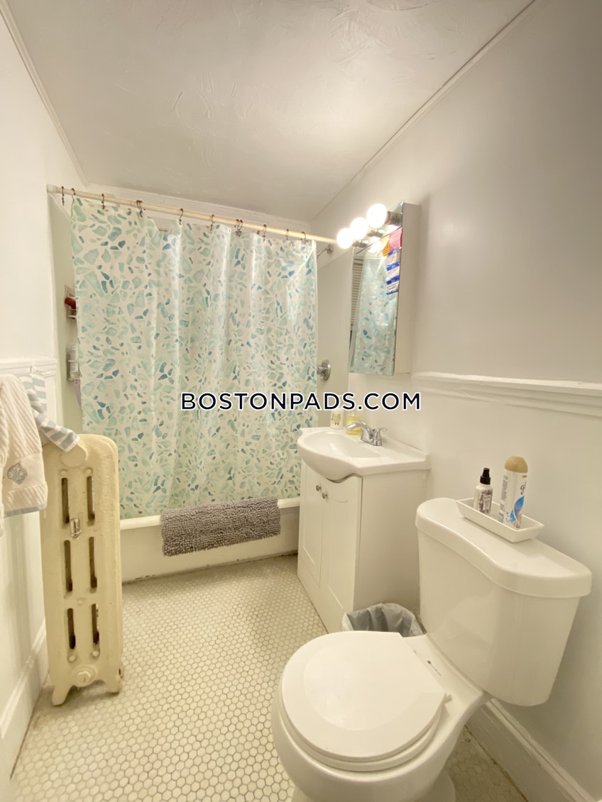 Boston - $3,495 /month