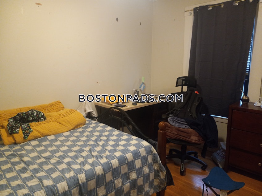 Boston - $5,400 /month