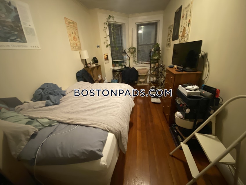 Boston - $3,700 /month