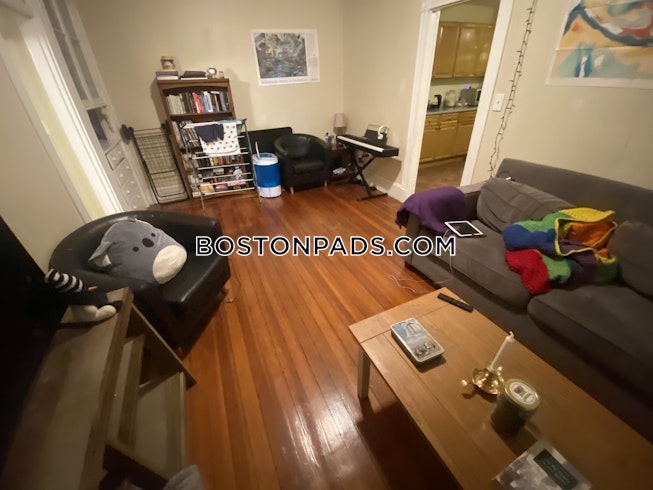 Boston - $3,700 /mo