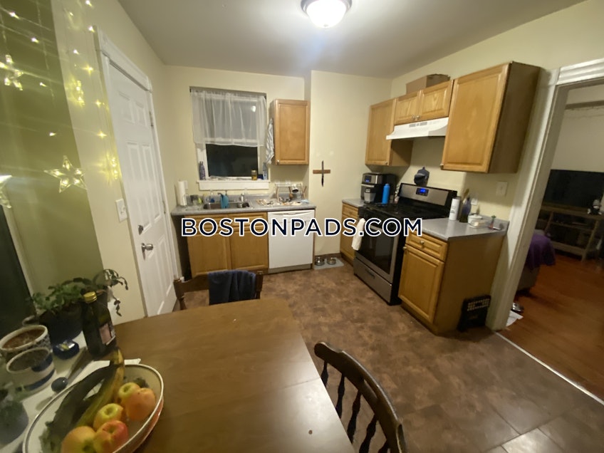 Boston - $3,700 /month