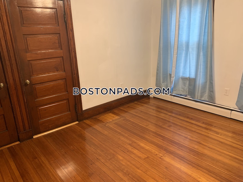 Boston - $3,800 /month