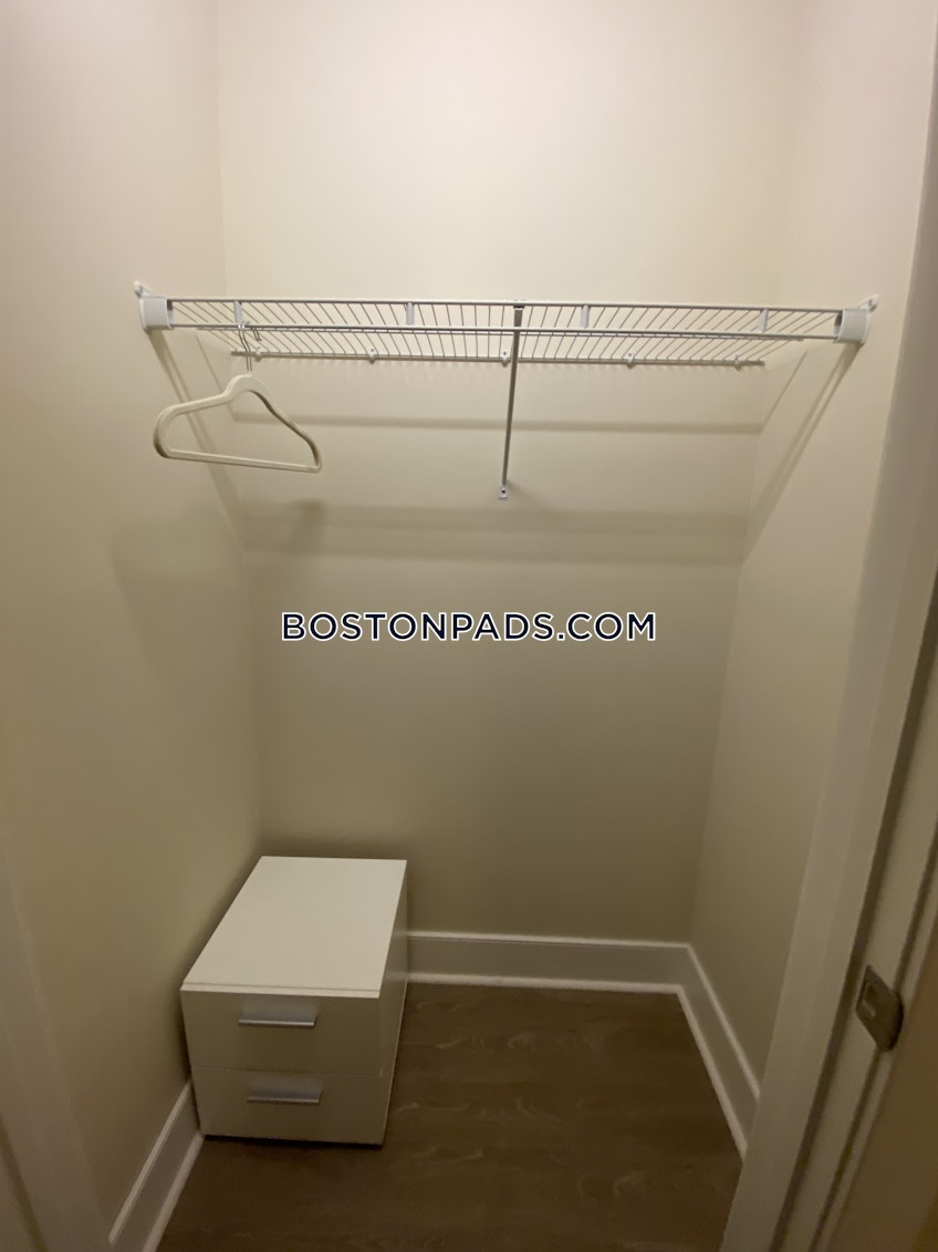 Cambridge - $2,585 /month