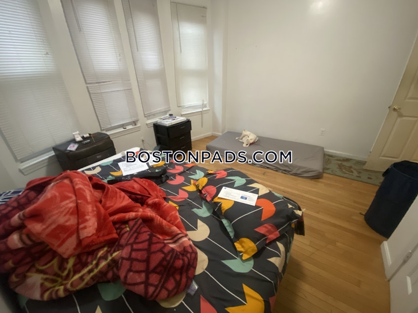 Boston - $4,500+ /month