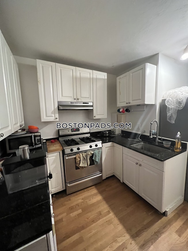 Roxbury Crossing - $4,400 /mo