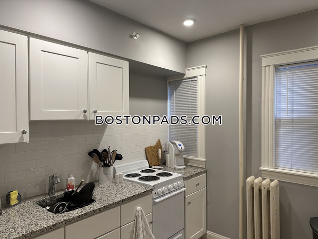 Boston - $2,200 /mo