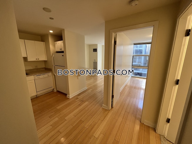 Boston - $3,000 /mo