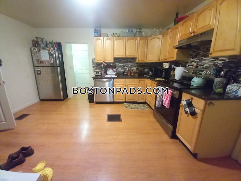 Boston - $4,600 /month