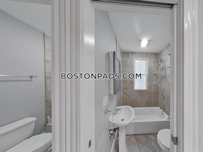 Boston - $6,220 /mo