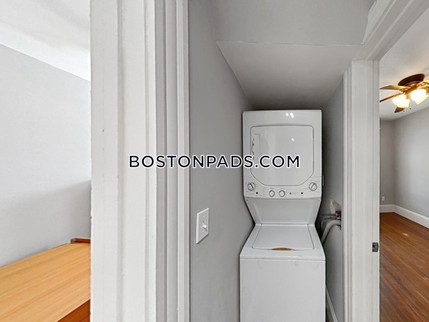 Boston - $7,400 /month