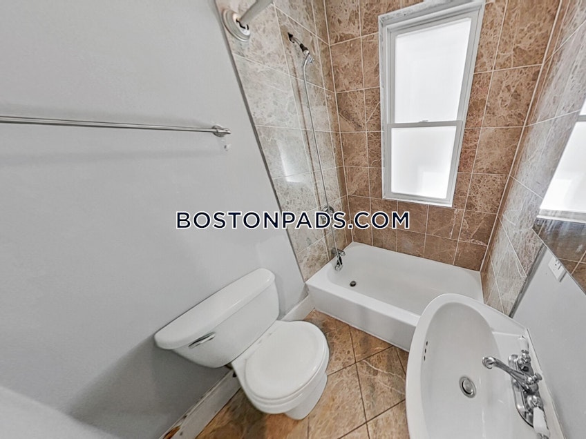 Boston - $7,400 /month