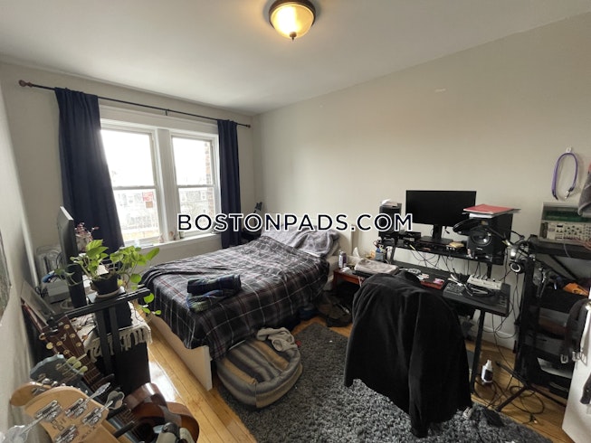 Boston - $4,200 /mo