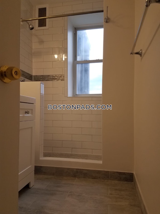 Boston - $4,200 /mo