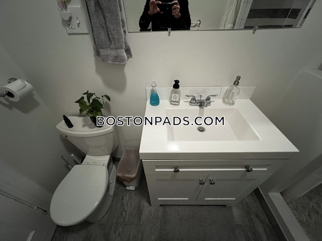 Boston - $4,200 /mo