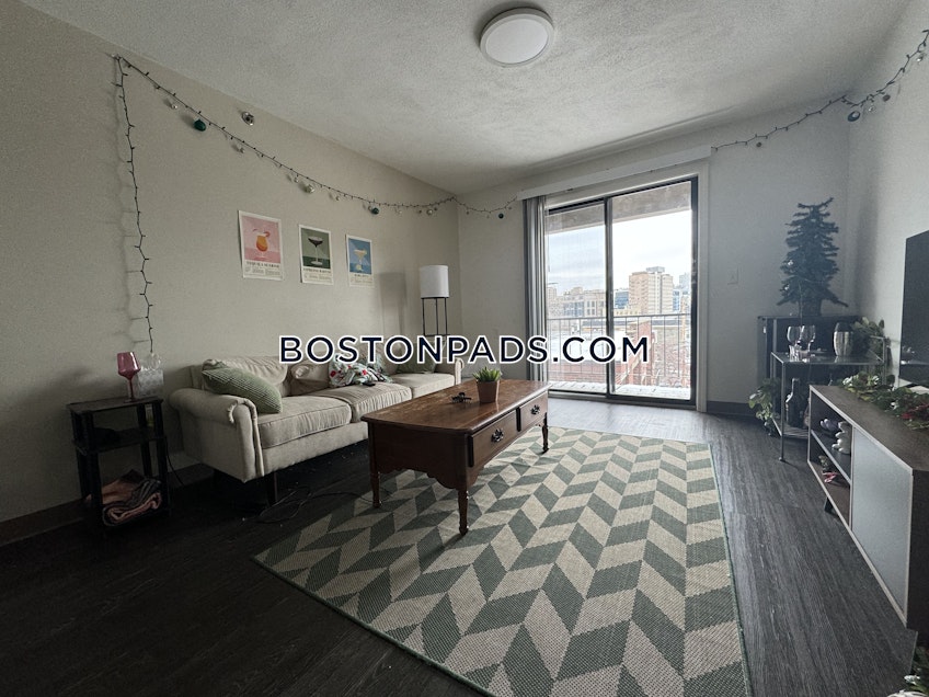 Boston - $3,600 /month