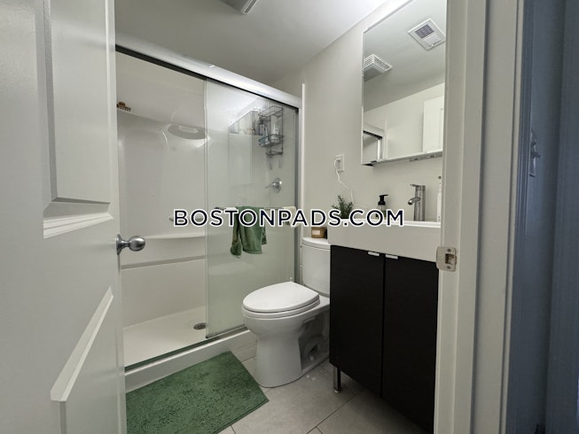 Boston - $3,600 /mo