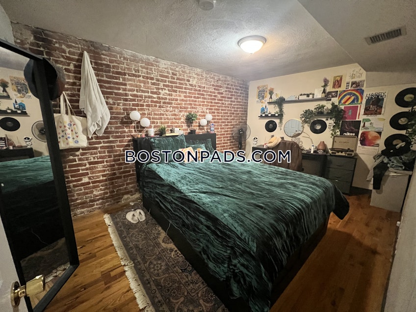 Boston - $3,800 /month