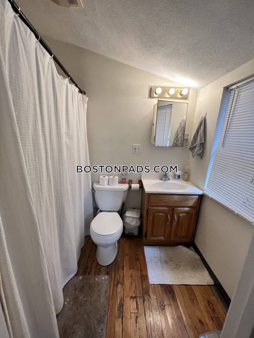 Boston - $3,800 /month