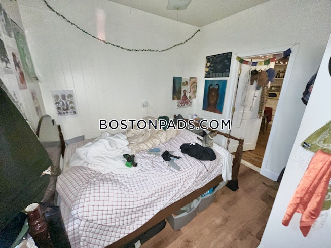 Boston - $5,000 /mo